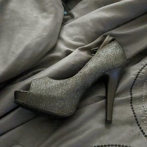 Pewter peep toe pump